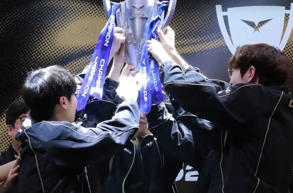 LCK决赛收视率下滑GenG横扫夺冠引热议