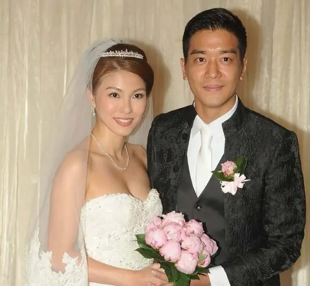 亚星官网关注黎诺懿读书无用言论引热议